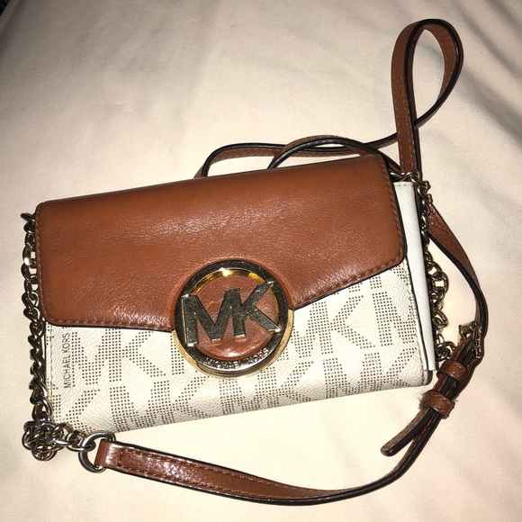 Michael Kors Handbags - Crossbody handbag